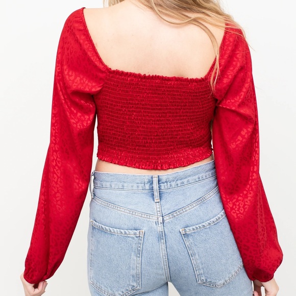 South Moon Under Hashtag Leopard Embossed Handkerchief Hem Top in Red - Picture 2 of 12